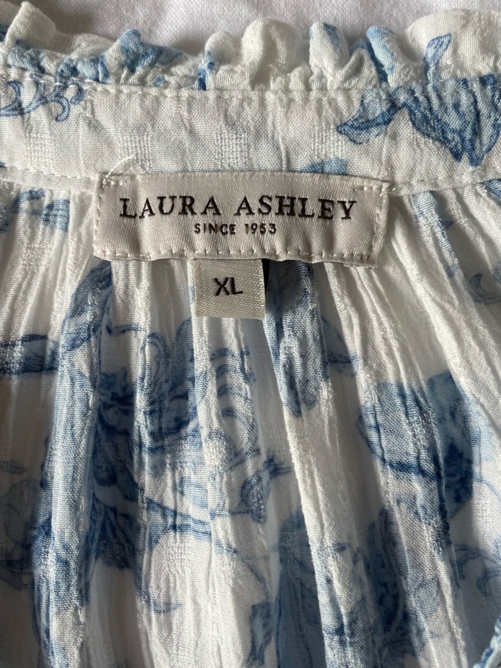 Laura Ashley White Toile Floral Printed Blouse - Picture 6 of 8
